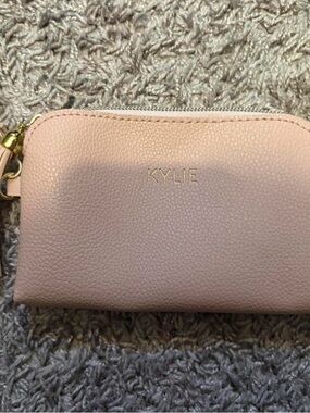 KYLIE Blush Pink Pebbled Leather Zip Wallet